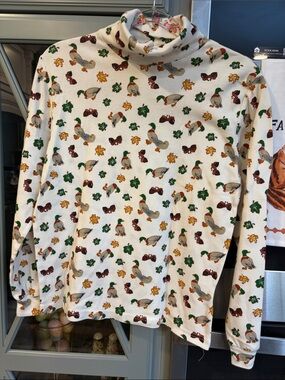 Basic Editions Vintage Cream Turtleneck Top with Ducks & Leaf Print Medium